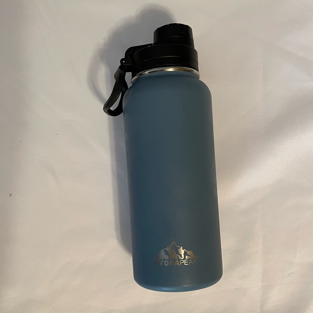 Hydra Peak‎ 32oz Stainless Steel Insulated Water Bottle with Flexible Chug Lid